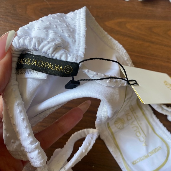 White string bikini - Picture 4 of 4